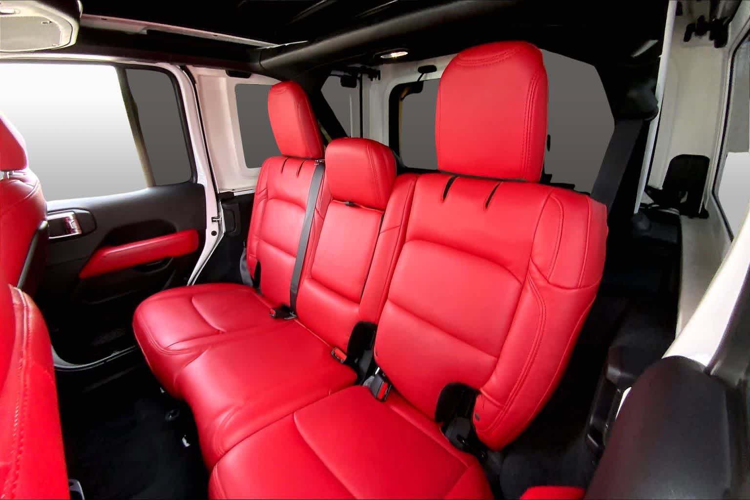 Used 2024 Jeep Wrangler Unlimited Rubicon AWD/4WD image 20