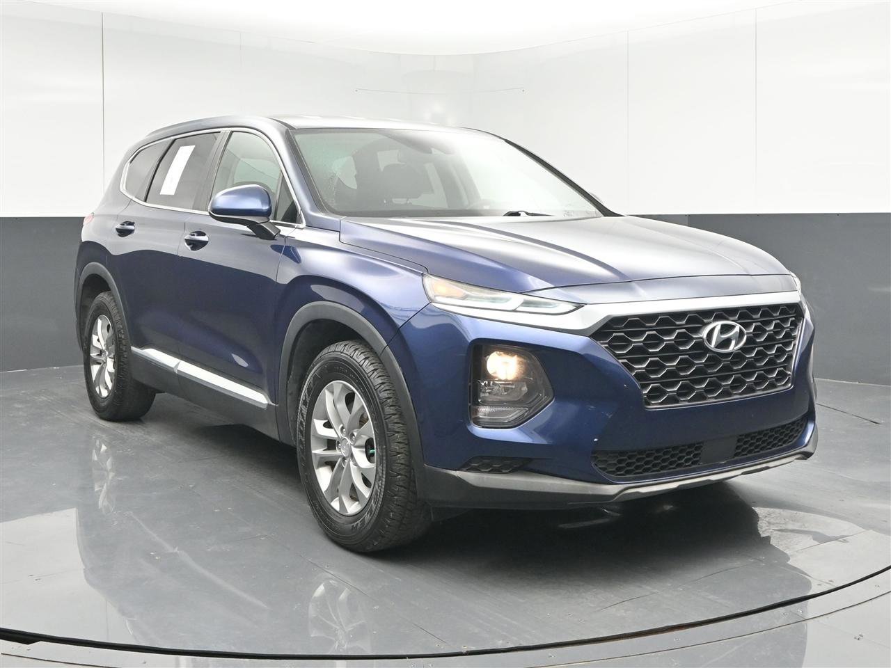 Used 2019 Hyundai Santa Fe SE image 1