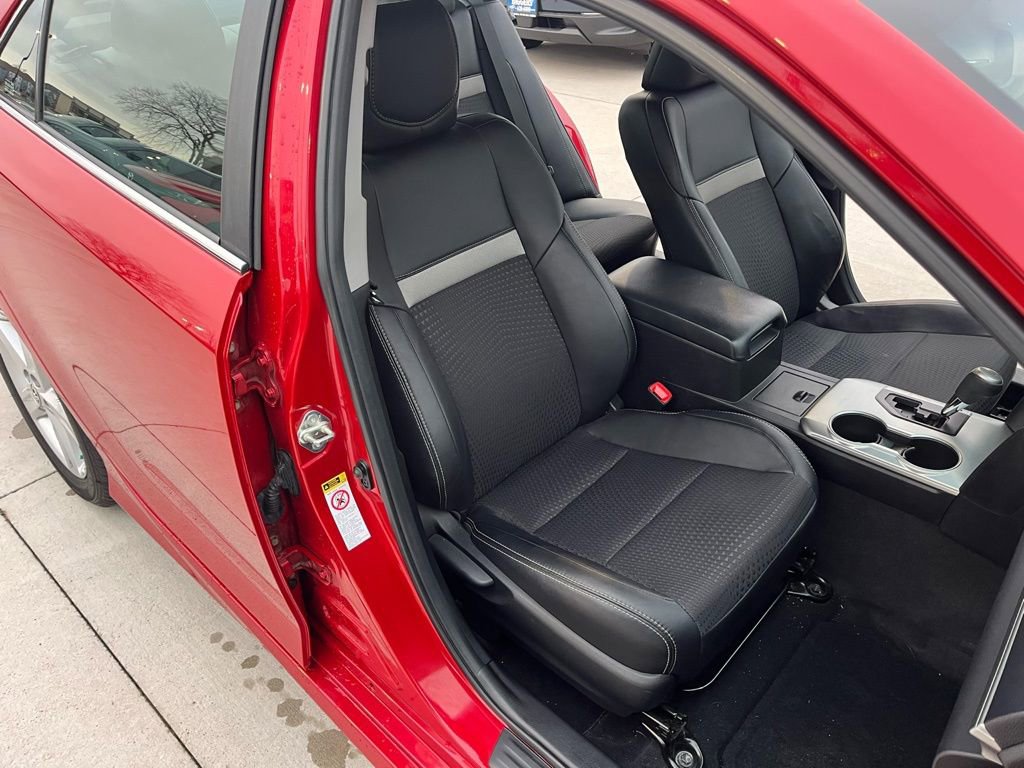 Used 2012 Toyota Camry SE image 17
