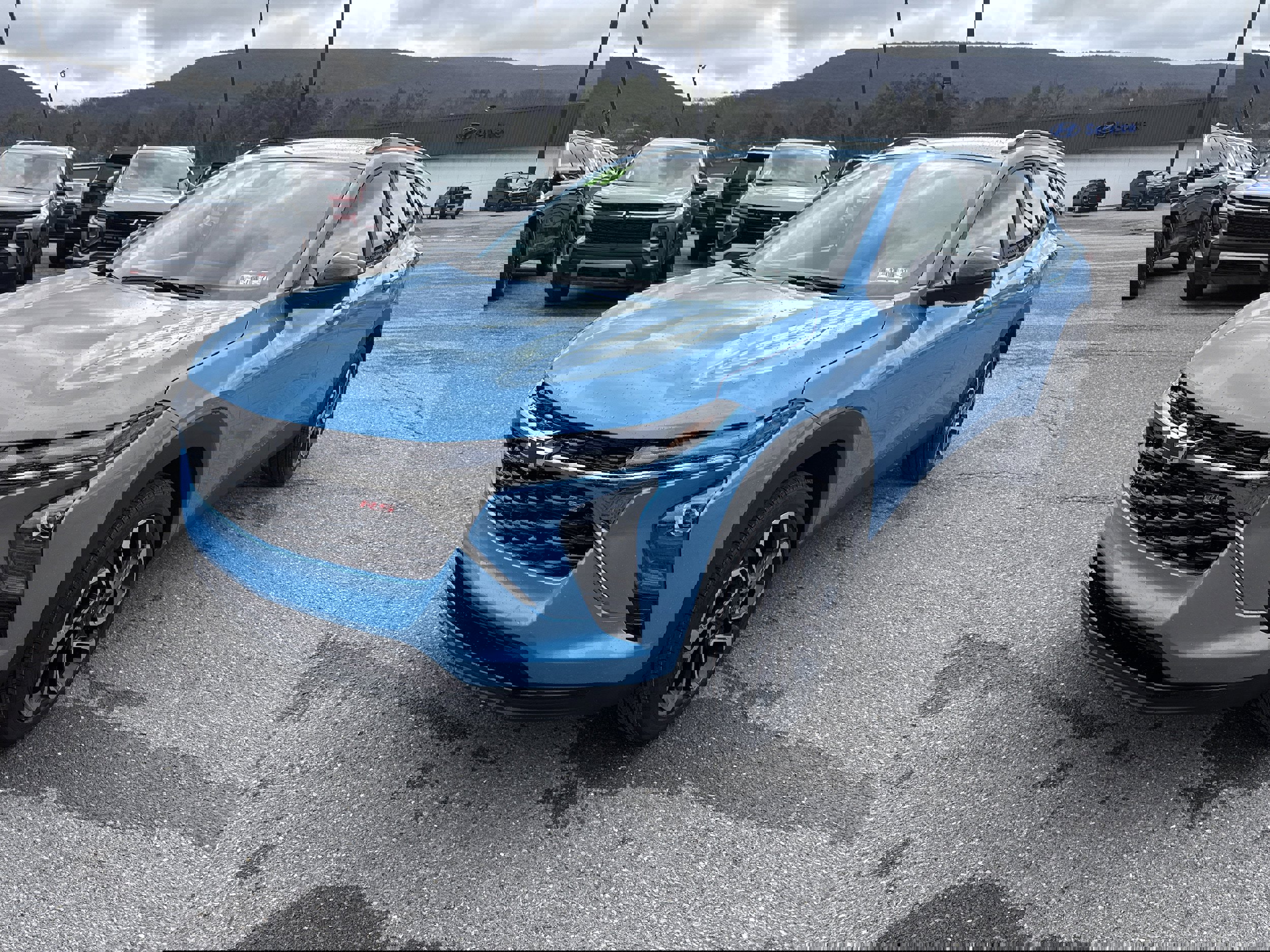 New 2026 Chevrolet Trax RS w/ Driver Confidence Package image 8