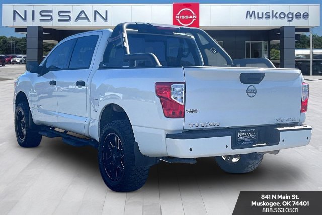 Used 2024 Nissan Titan SV w/ SV Convenience Package AWD/4WD image 4