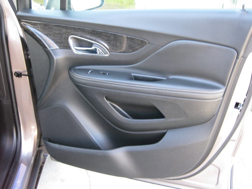 Used 2013 Buick Encore Convenience image 34