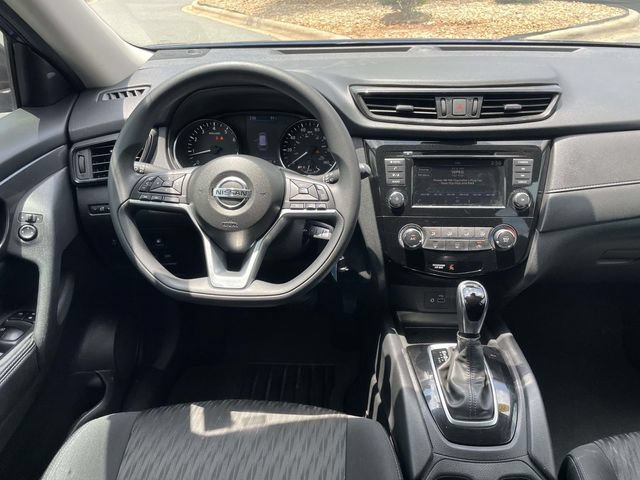 Used 2020 Nissan Rogue S FWD image 11
