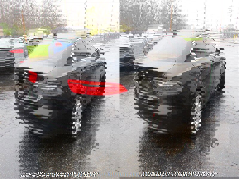 Used 2017 Jaguar XE Prestige image 4