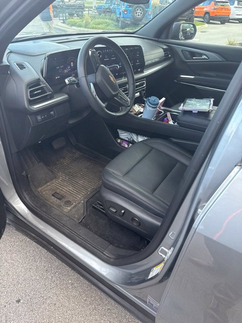 Used 2026 Chevrolet Traverse LT w/ LPO, Floor Liner Package FWD image 11