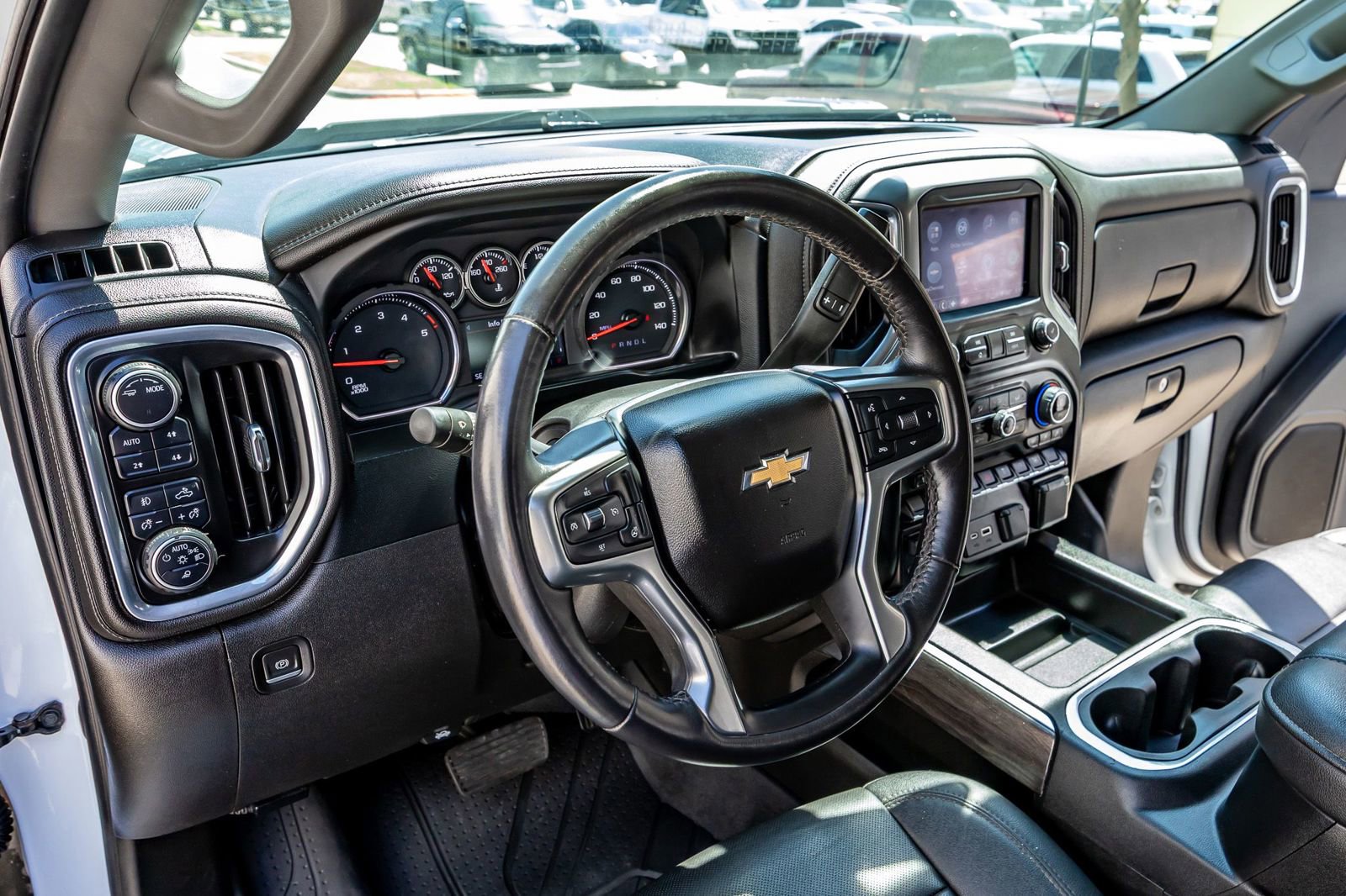 Used 2022 Chevrolet Silverado 3500 LTZ w/ LTZ Plus Package AWD/4WD image 16