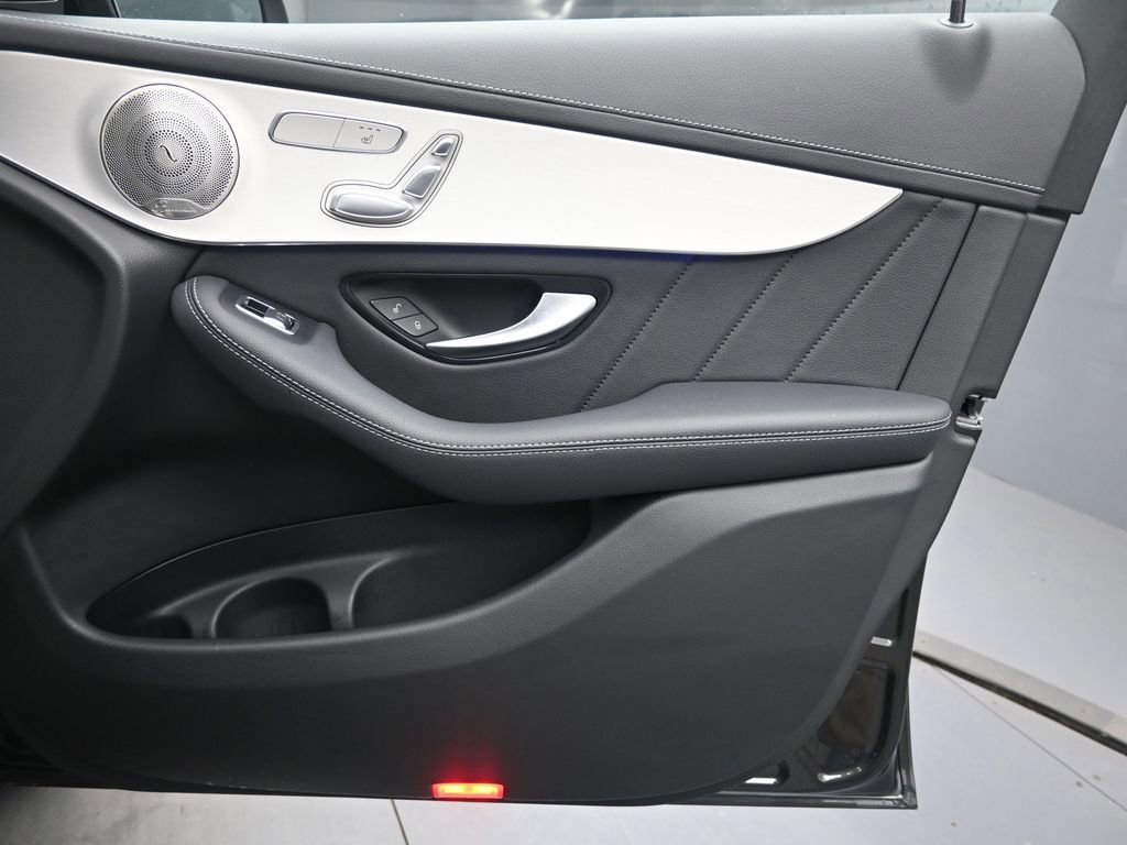 Used 2023 Mercedes-Benz GLC 300 4MATIC Coupe image 29