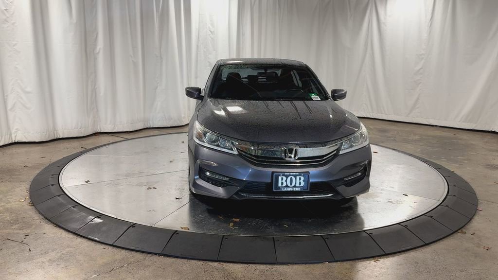 Used 2017 Honda Accord Sport Special Edition image 5