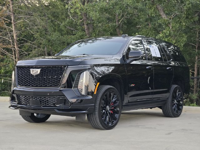 Used 2026 Cadillac Escalade V w/ LPO, ONYX Package AWD/4WD image 4