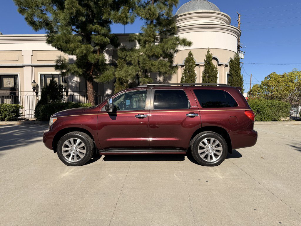Used 2008 Toyota Sequoia Limited image 3