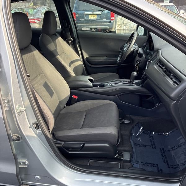 Certified 2019 Honda HR-V Sport image 22