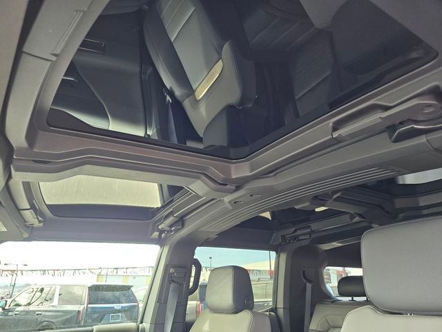 New 2025 GMC Hummer EV 3X w/ LPO, Roof Cross Rail Package image 25