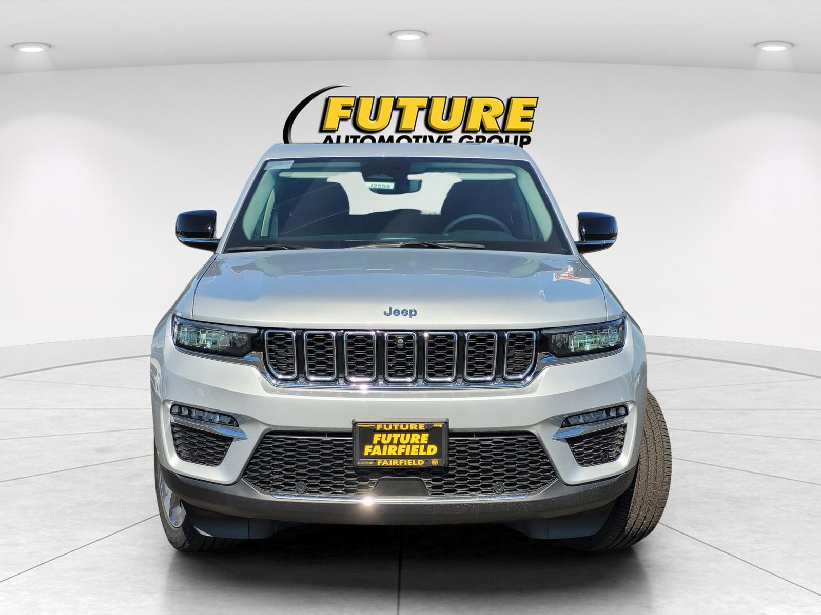 New 2024 Jeep Grand Cherokee Limited 4xe w/ Luxury Tech Group II image 2