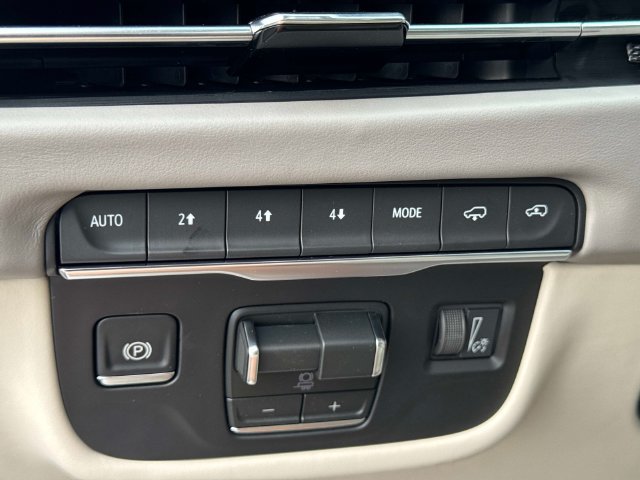 New 2026 Cadillac Escalade Platinum Sport w/ LPO, ONYX Package AWD/4WD image 30