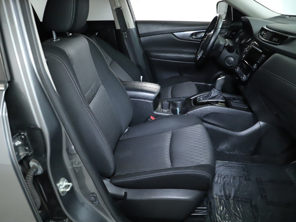 Used 2020 Nissan Rogue SV w/ Sun & Sound Touring Package AWD/4WD image 35
