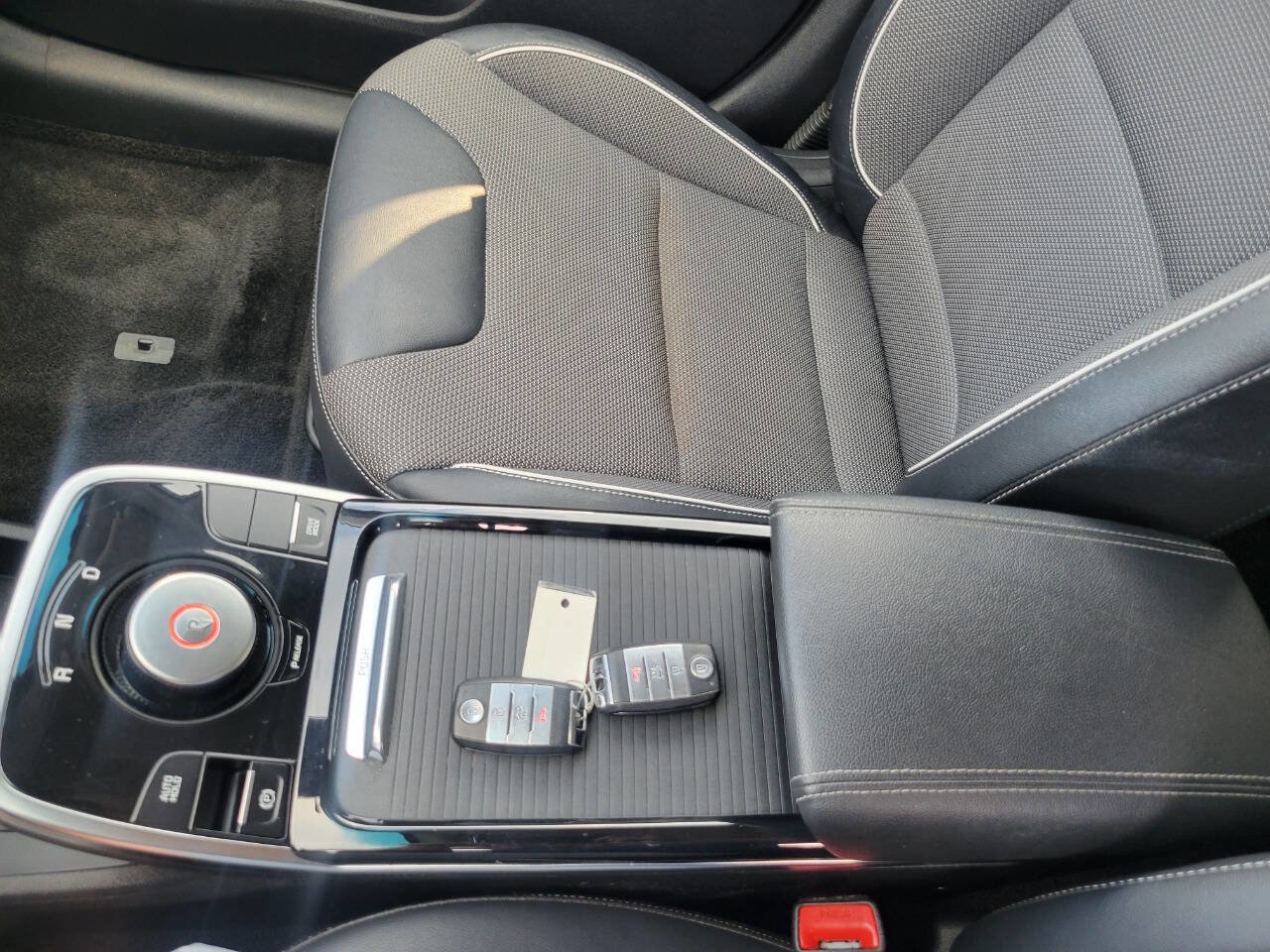 Used 2019 Kia Niro EX w/ Cold Weather Package 2.0 image 20