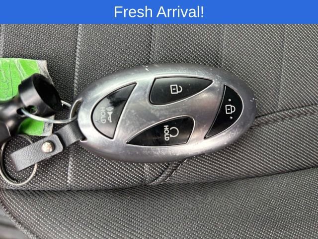 Used 2025 Hyundai Santa Cruz SE image 29