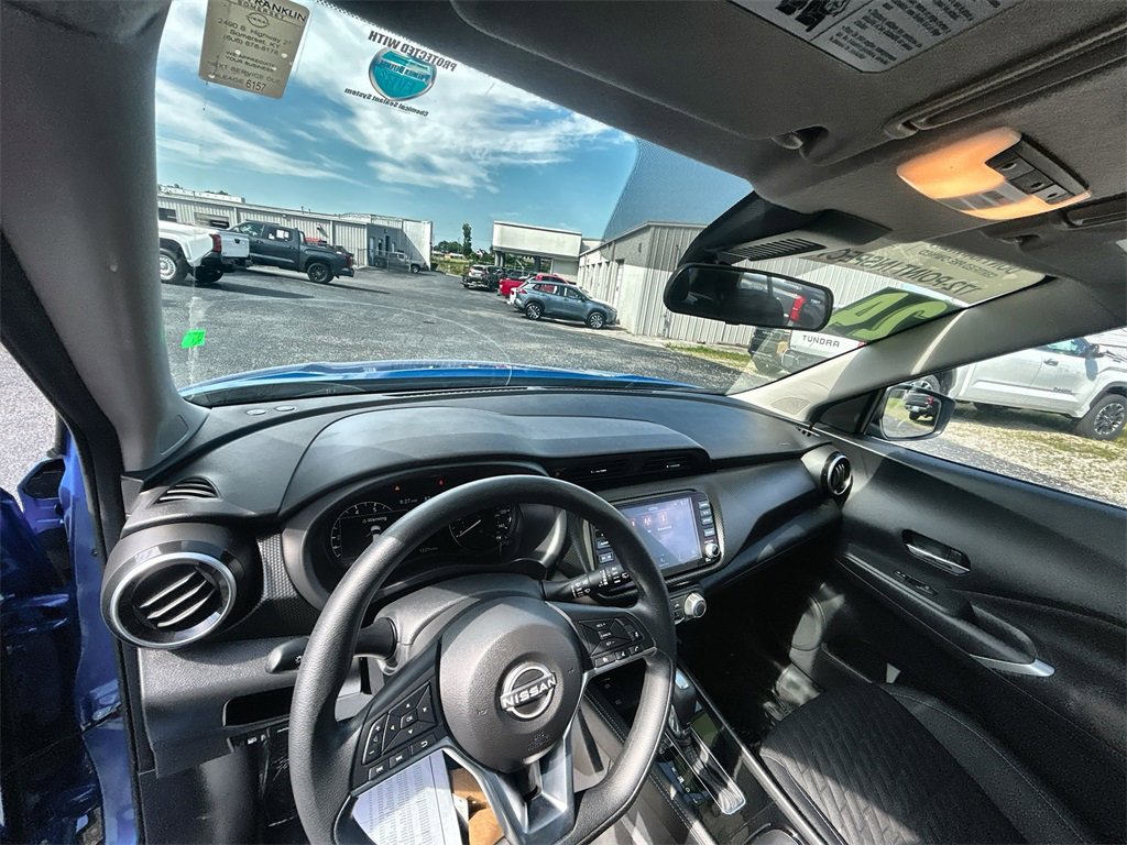 Used 2024 Nissan Kicks SV image 10