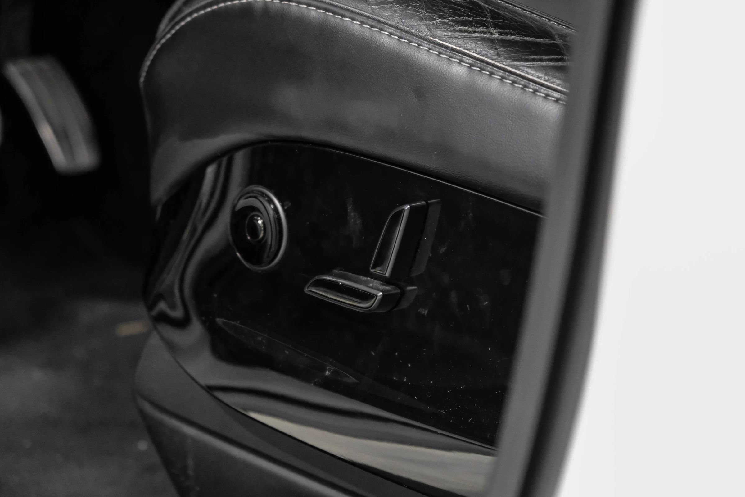 Used 2016 Tesla Model X P90D image 31