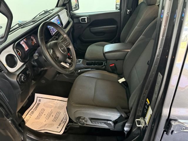 Certified 2024 Jeep Gladiator Sport AWD/4WD image 18