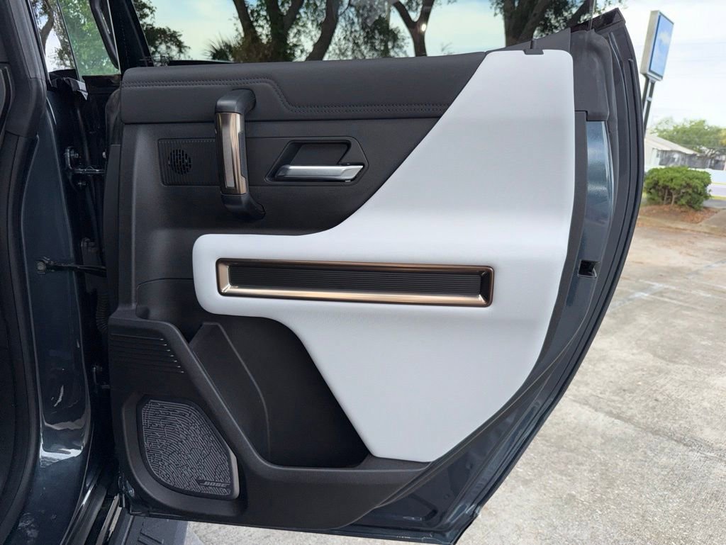 Used 2025 GMC Hummer EV 3X AWD/4WD image 28