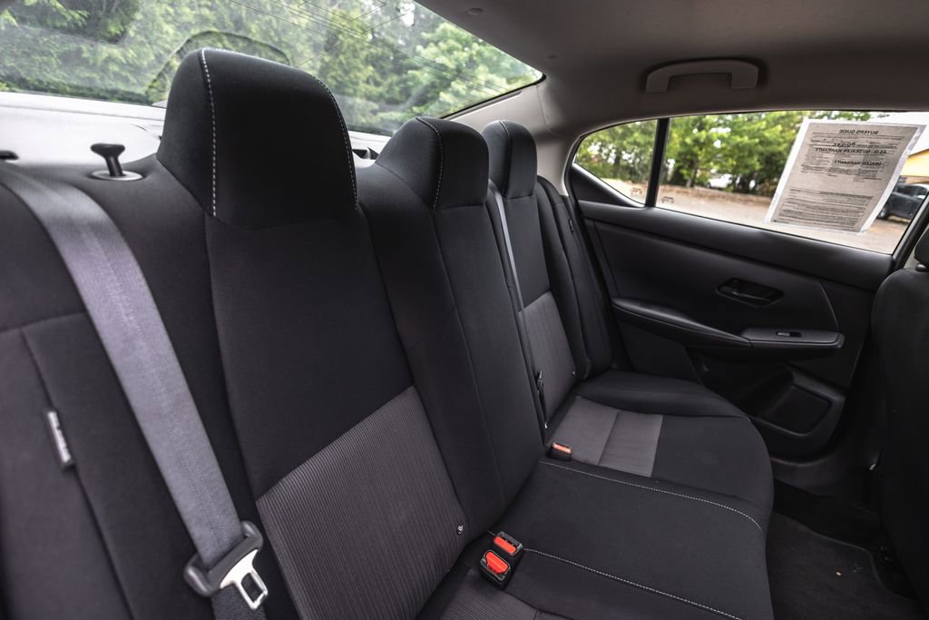 Used 2024 Nissan Sentra SV FWD image 30
