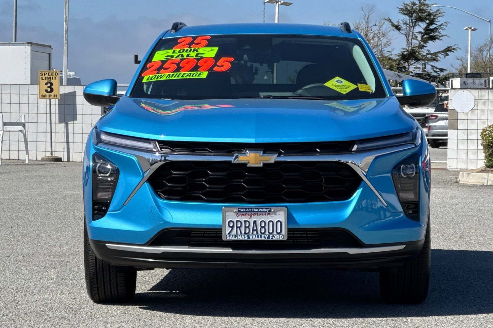 Used 2025 Chevrolet Trax LT FWD image 9