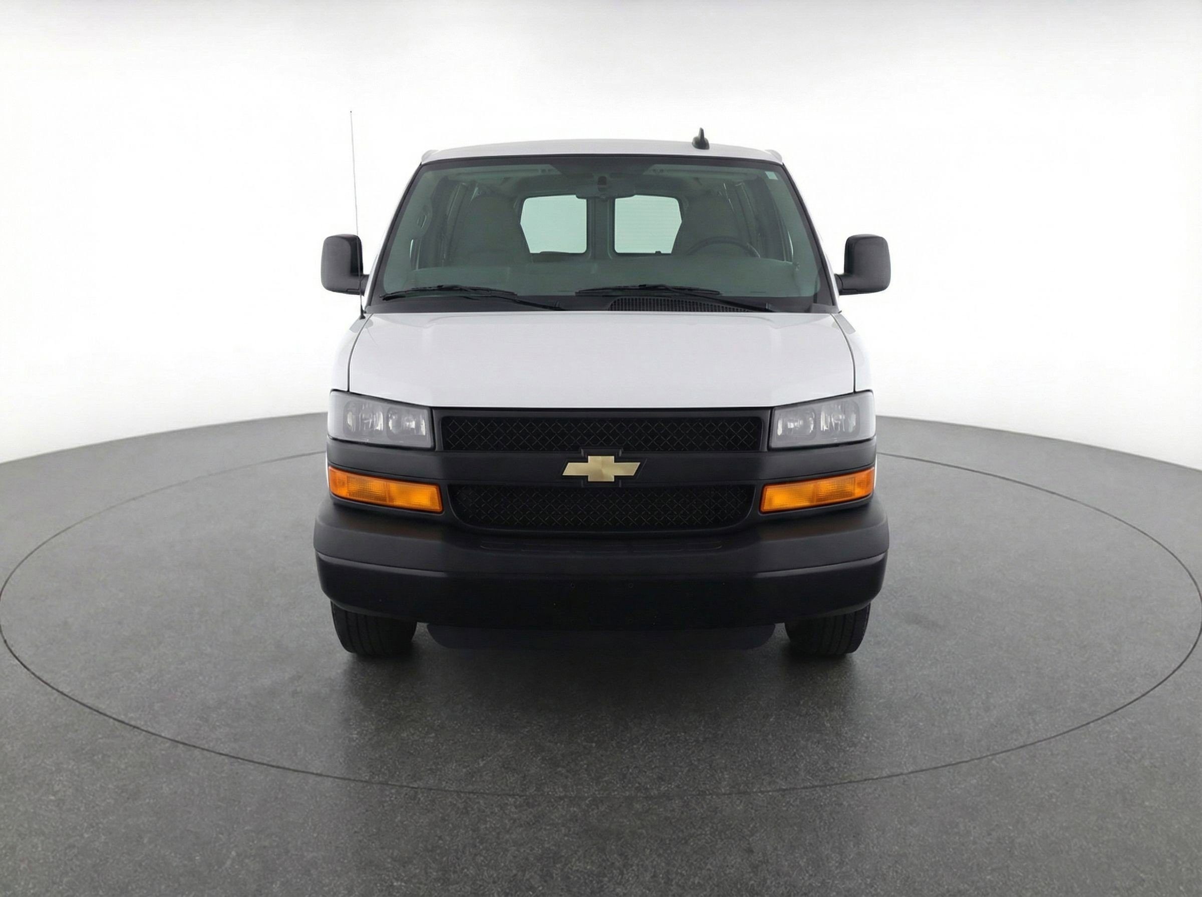 Used 2025 Chevrolet Express 3500 LT w/ LT Preferred Equipment Group image 2