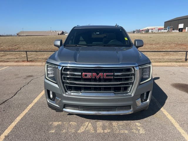 Used 2024 GMC Yukon SLT w/ SLT Luxury Package image 2