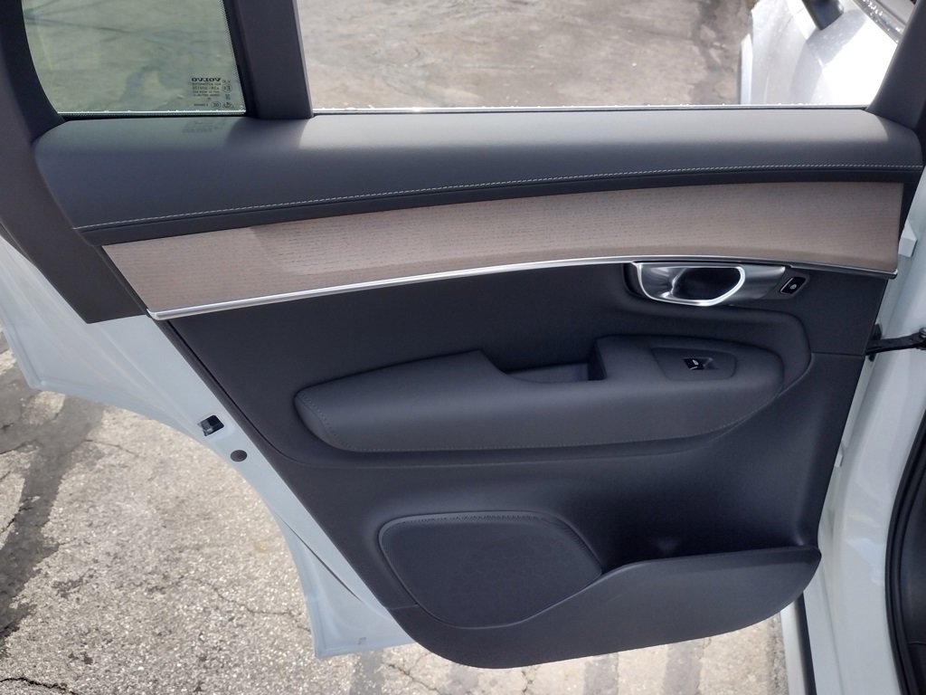 New 2026 Volvo XC90 B6 Plus image 20