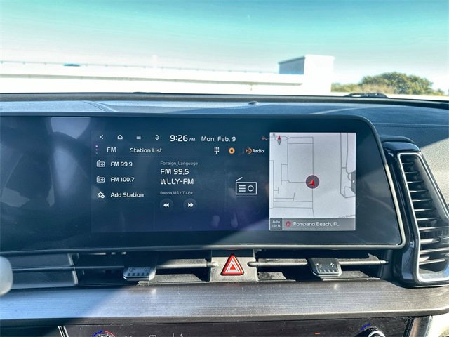 Used 2024 Kia Sportage EX image 12