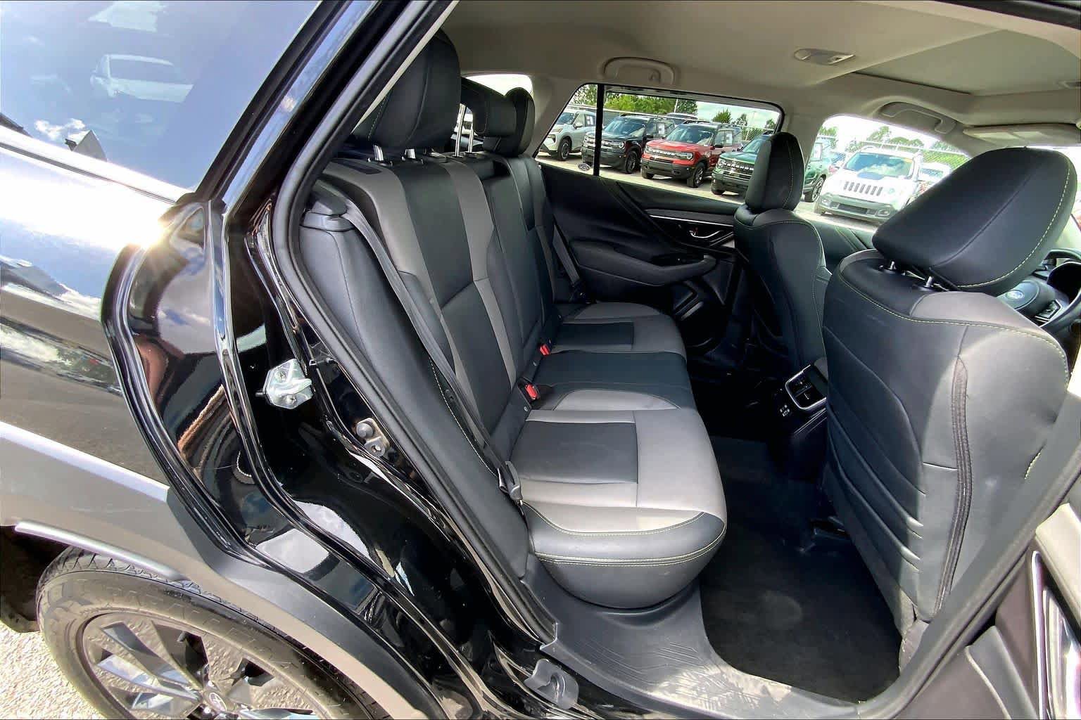 Used 2023 Subaru Outback Onyx Edition AWD/4WD image 19
