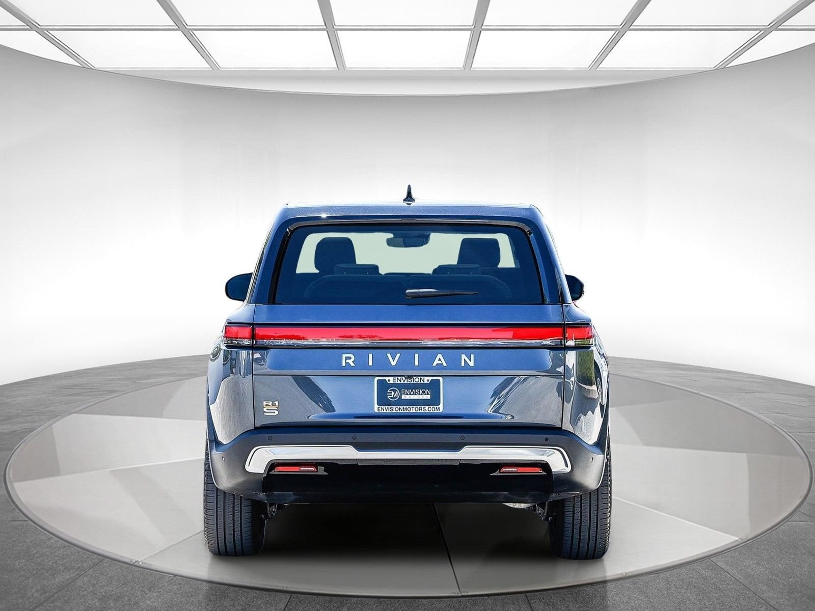 Used 2023 Rivian R1S Adventure AWD/4WD image 4