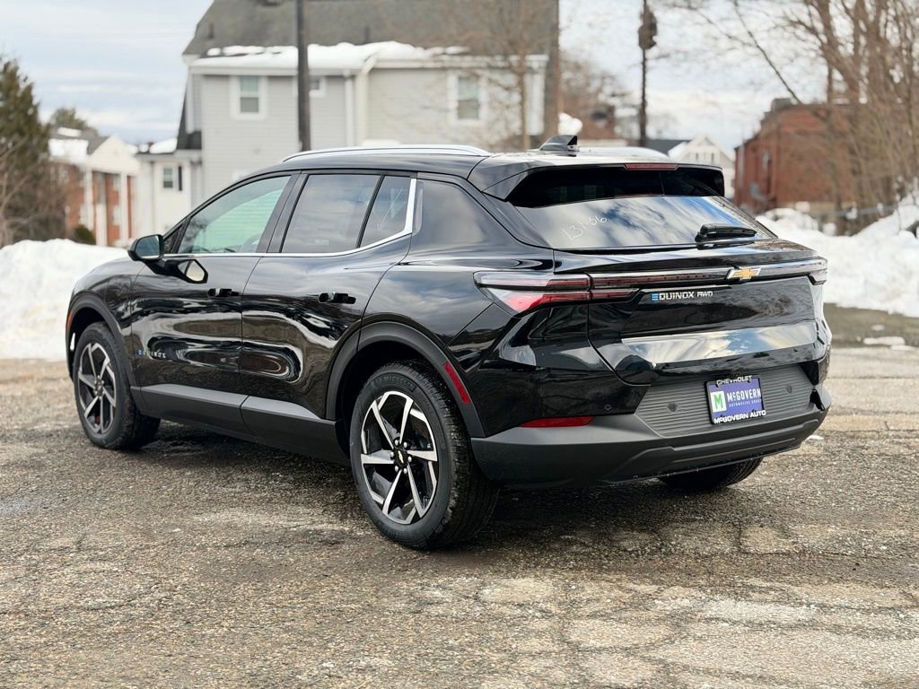 New 2026 Chevrolet Equinox EV LT image 4