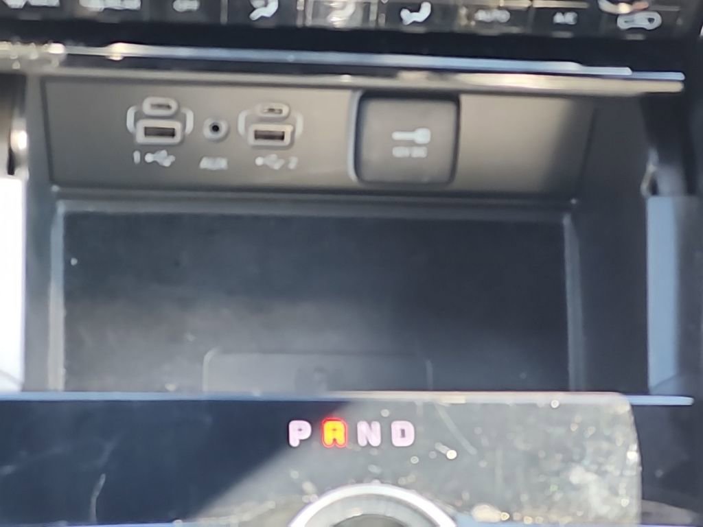 Used 2024 Jeep Grand Cherokee Altitude image 29