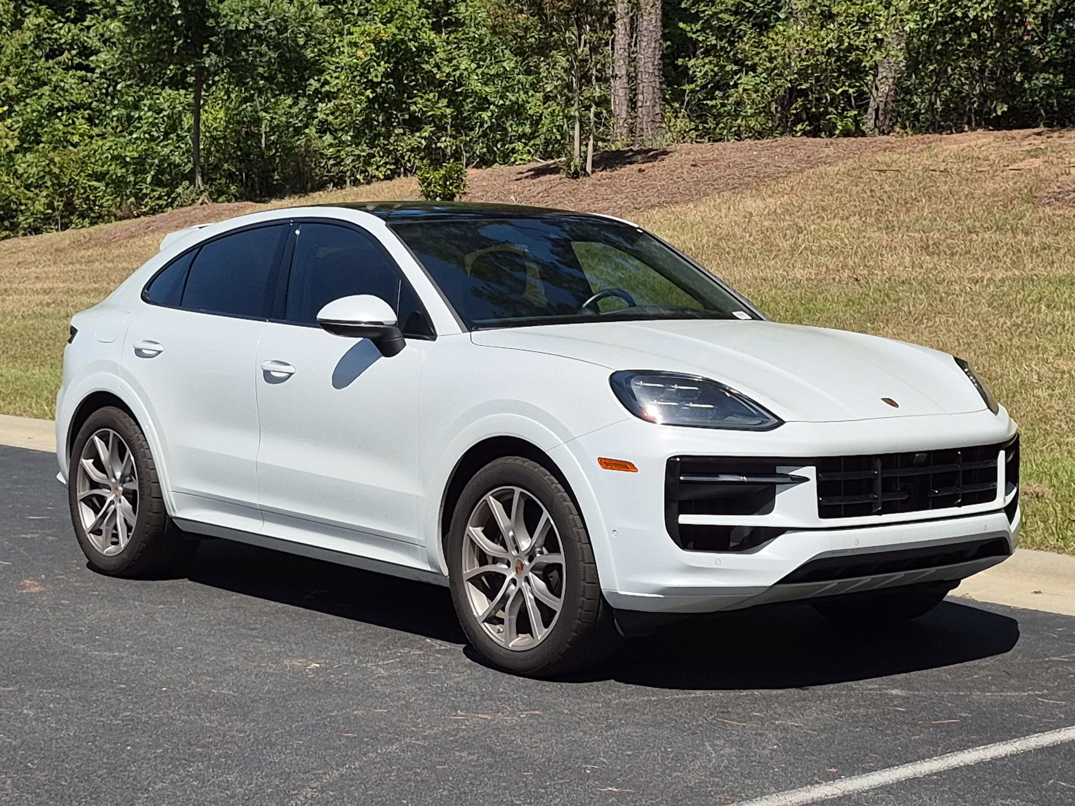 Certified 2026 Porsche Cayenne Coupe AWD/4WD image 26