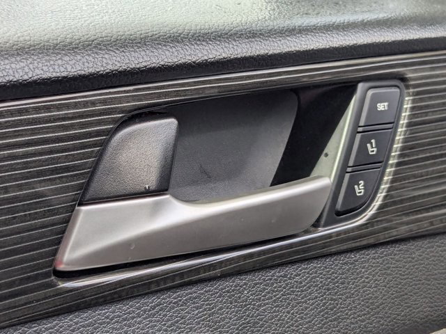 Used 2019 Hyundai Sonata Limited w/ Ultimate Package 04 image 9