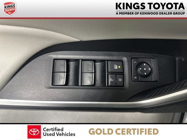 Certified 2022 Toyota RAV4 XLE w/ Convenience Package image 11