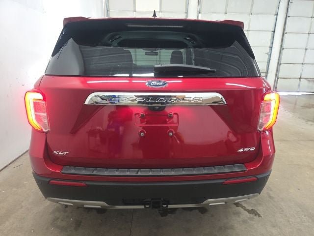 Certified 2024 Ford Explorer XLT w/ Equipment Group 202A AWD/4WD image 10