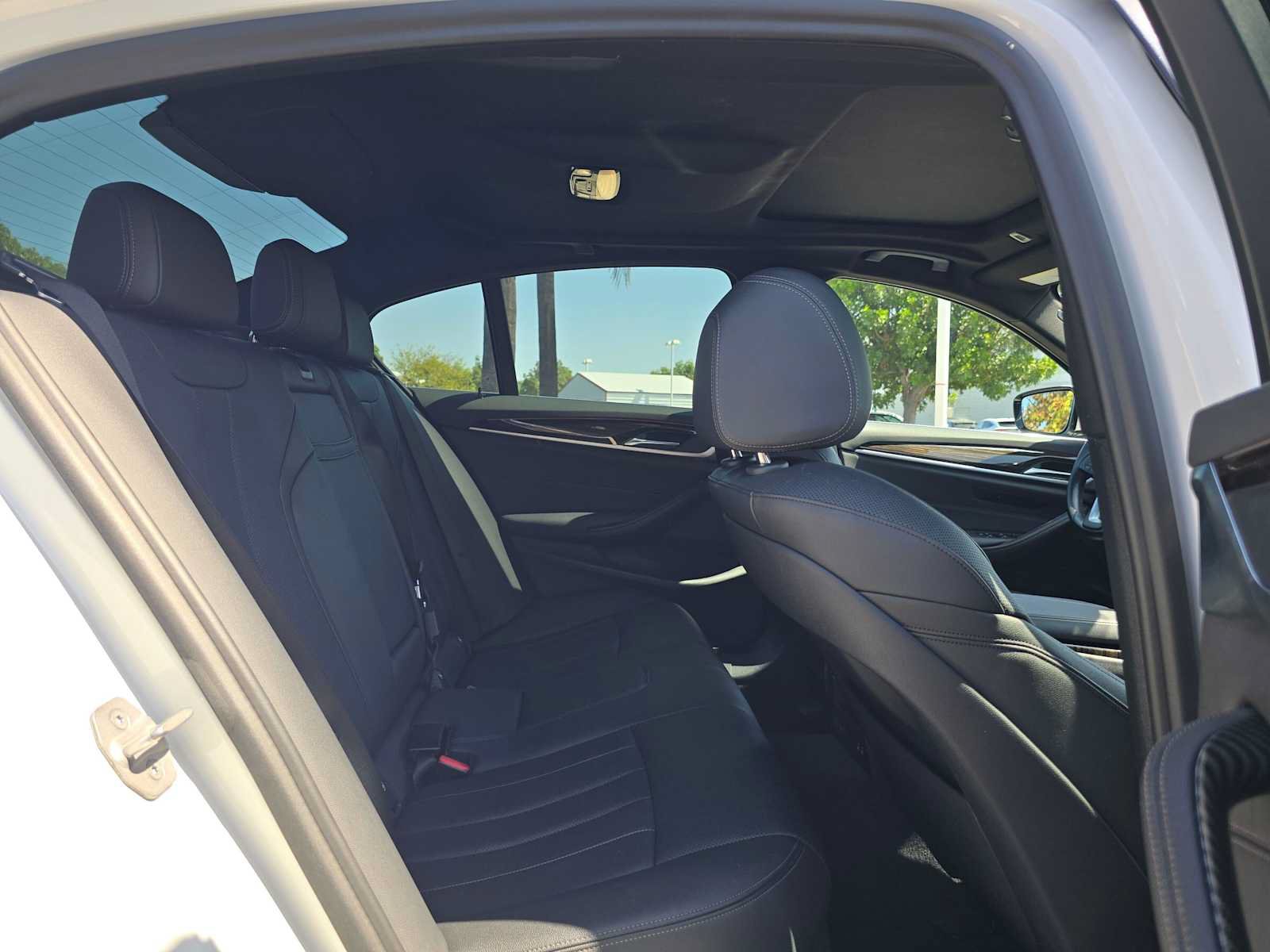Used 2021 BMW 530e w/ Parking Assistance Package RWD image 12