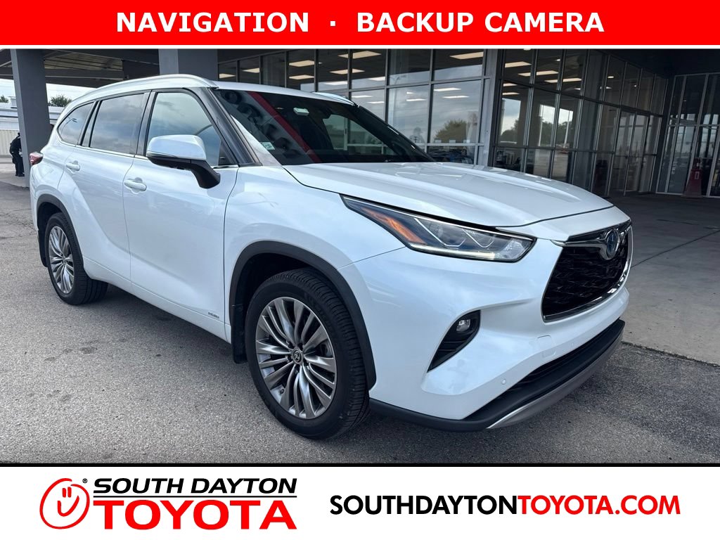 Used 2022 Toyota Highlander Platinum AWD/4WD image 1