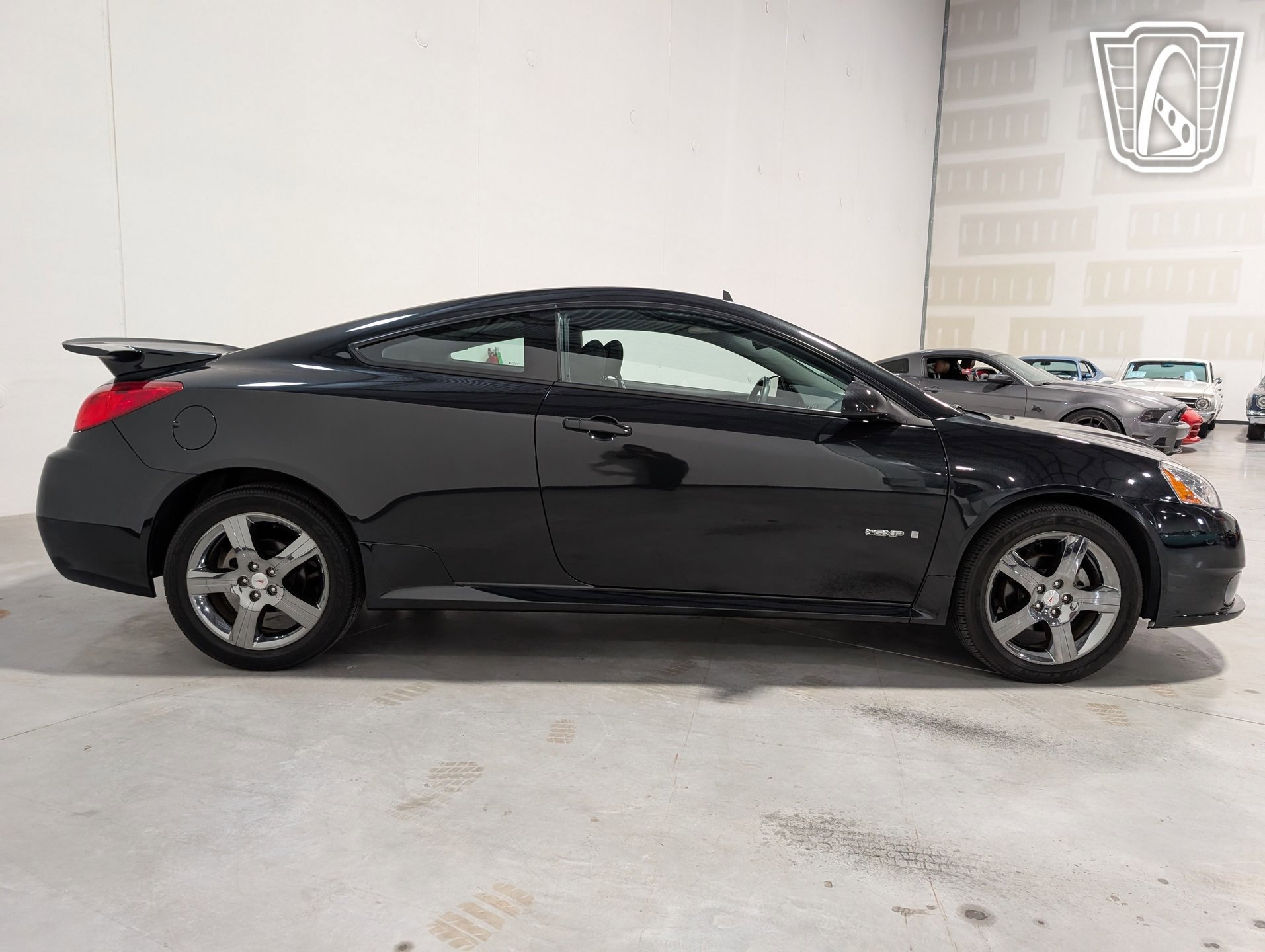 Used 2009 Pontiac G6 GXP w/ Sun And Sound Package image 18