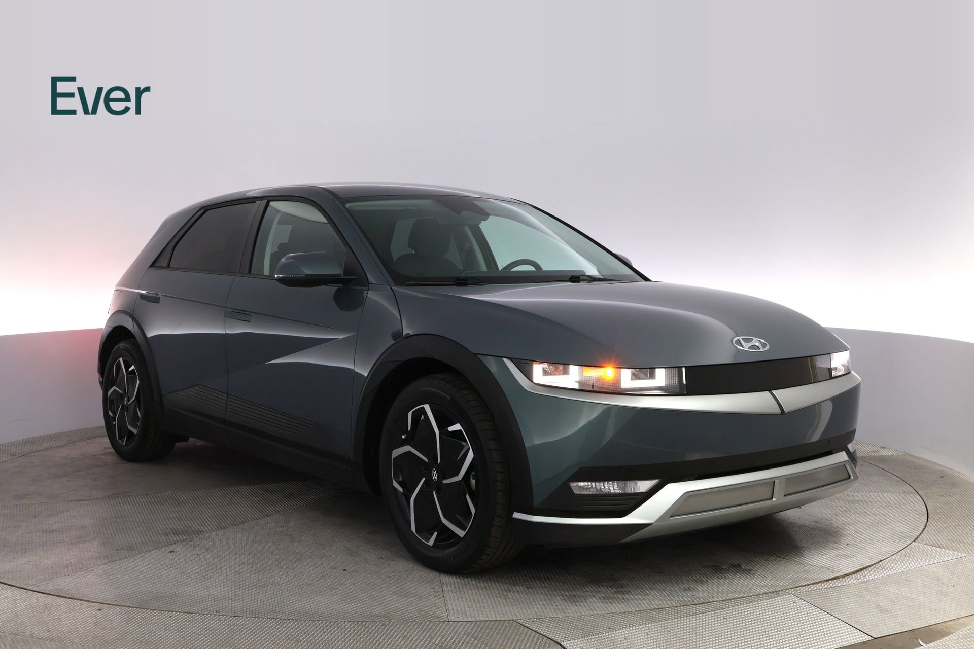 Used 2024 Hyundai Ioniq 5 SEL image 13