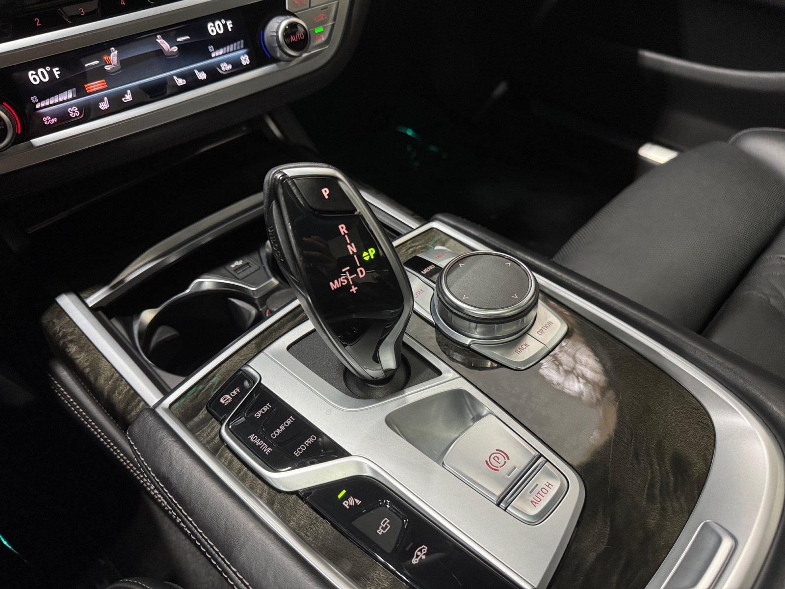 Used 2022 BMW 740i xDrive w/ M Sport Package AWD/4WD image 24