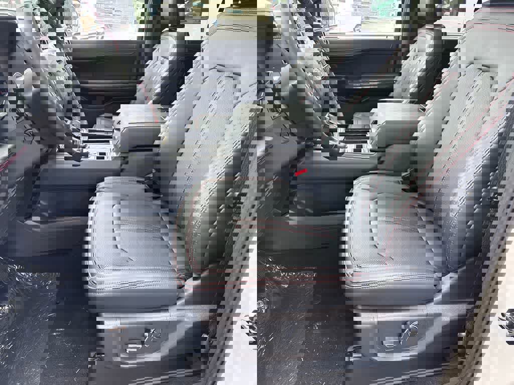 New 2024 Ford Expedition Limited image 10