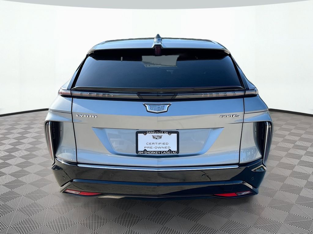 Used 2024 Cadillac Lyriq Luxury w/ LPO, Floor Liner Package AWD/4WD image 7