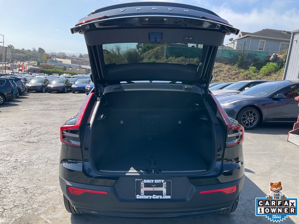 Used 2023 Volvo C40 P8 Recharge Ultimate AWD/4WD image 11
