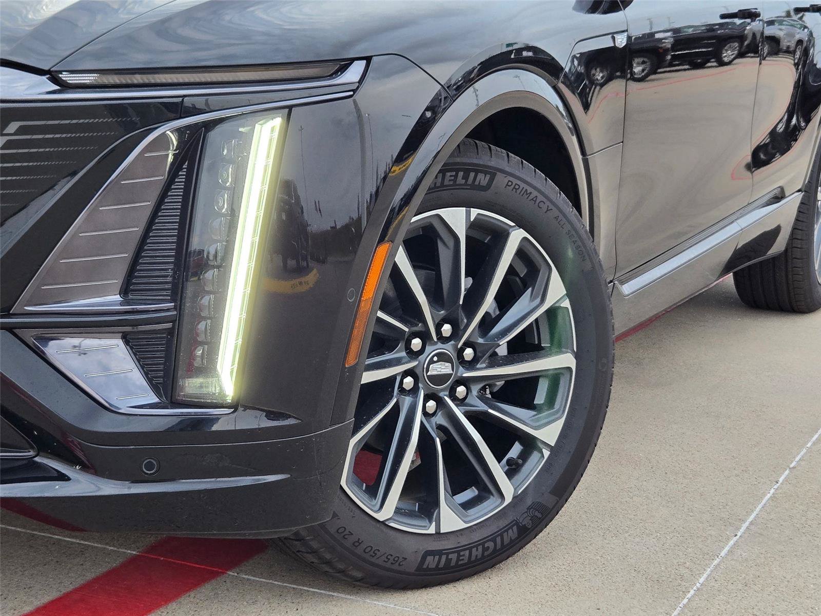 New 2026 Cadillac Lyriq Premium Luxury AWD/4WD image 7