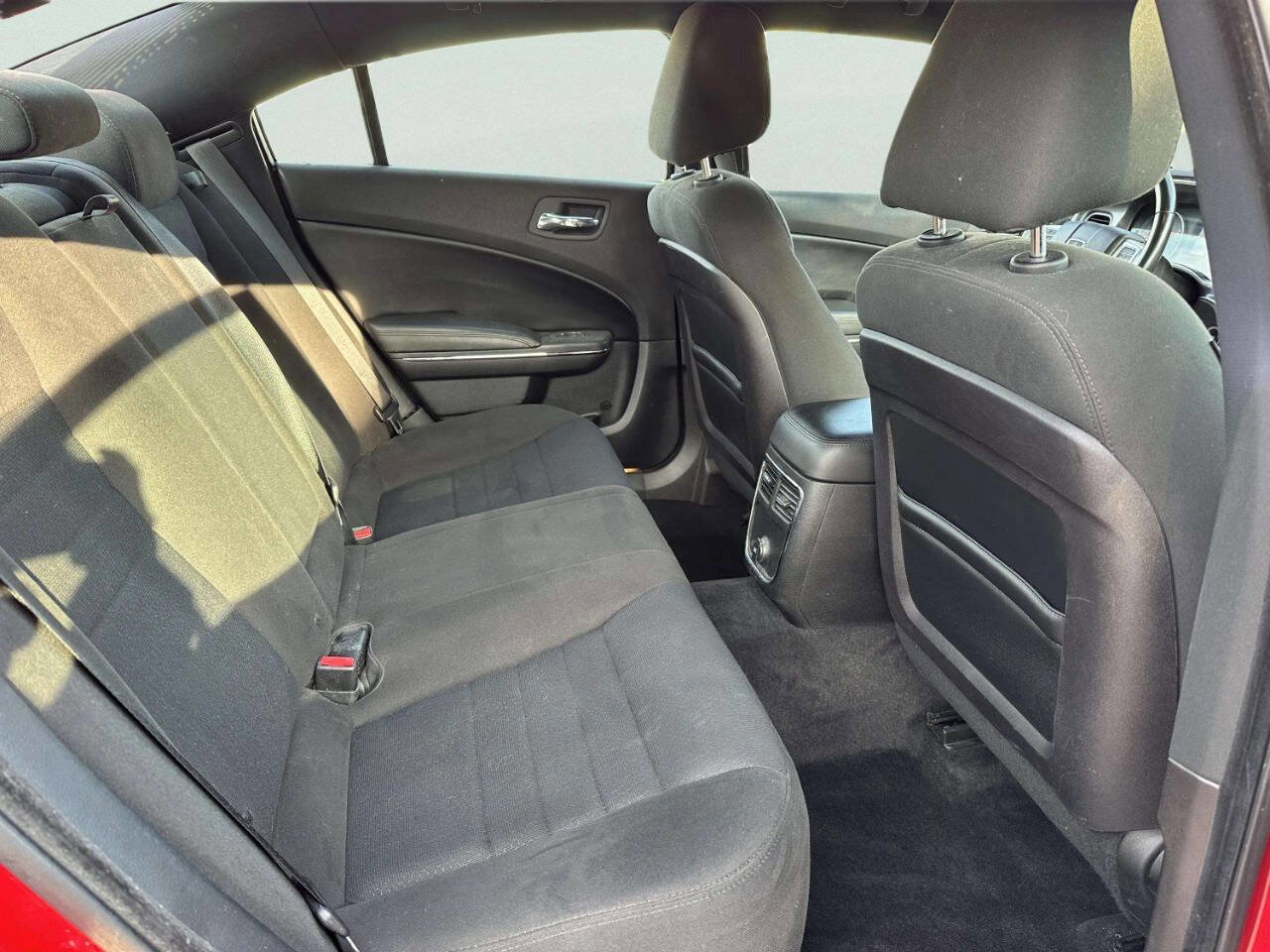 Used 2012 Dodge Charger SE w/ Sport Appearance Group image 12