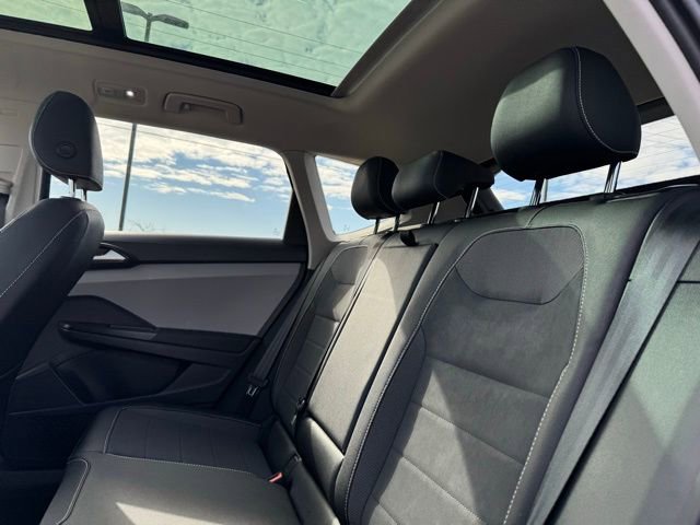 Used 2023 Volkswagen Taos SE image 12